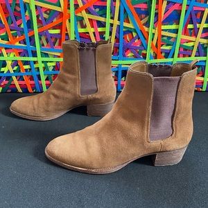 John Camuto Woman's Chelsea Boots Ankle-High Chestnut Suede Size 7